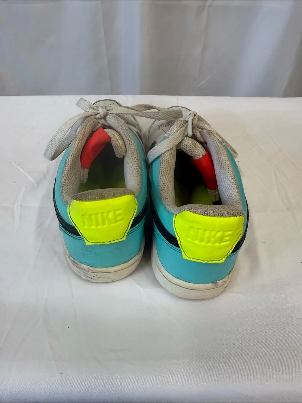 Nike court vision low women’s 8.5 white multicolor sneaker lace up leather